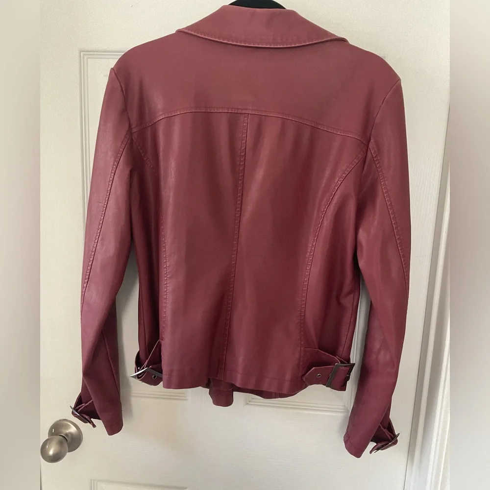 Max Studio Burgundy Moto Jacket Faux Leather Size M Womens